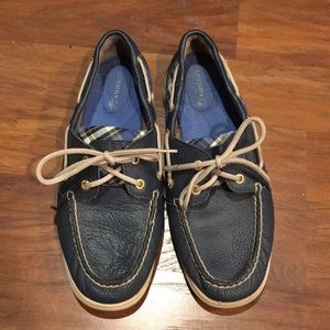 Sperry leather & plaid textile boat shoes